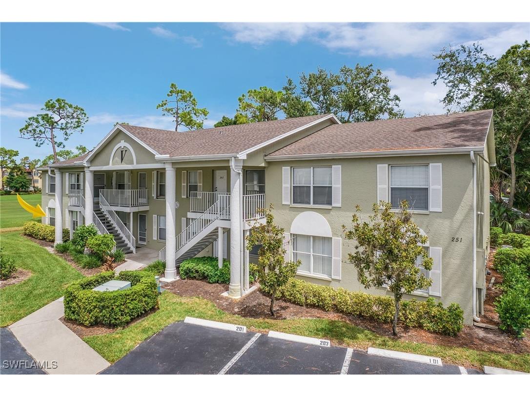 251 Quail Forest Boulevard #104 Naples FL 34105 224067272 image1