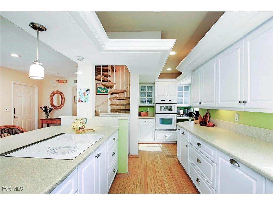 251 Southwinds Drive Sanibel FL 33957 2025015090 image26