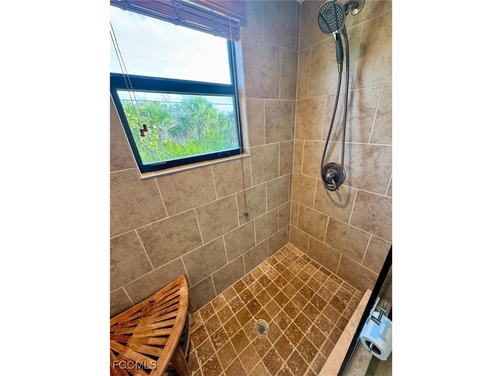 251 Southwinds Drive Sanibel FL 33957 2025015090 image34