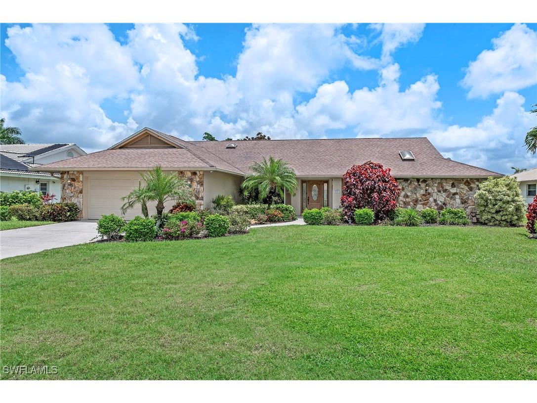 251 Torrey Pines Point Naples FL 34113 225020205 image1