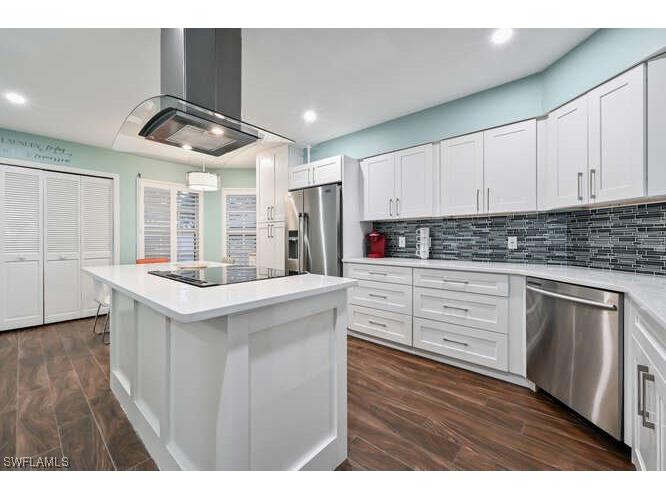 251 Via Perignon #18-4 Naples FL 34119 223047110 image1