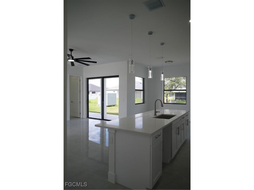 2510 20th Street SW Lehigh Acres FL 33976 2025013435 image4