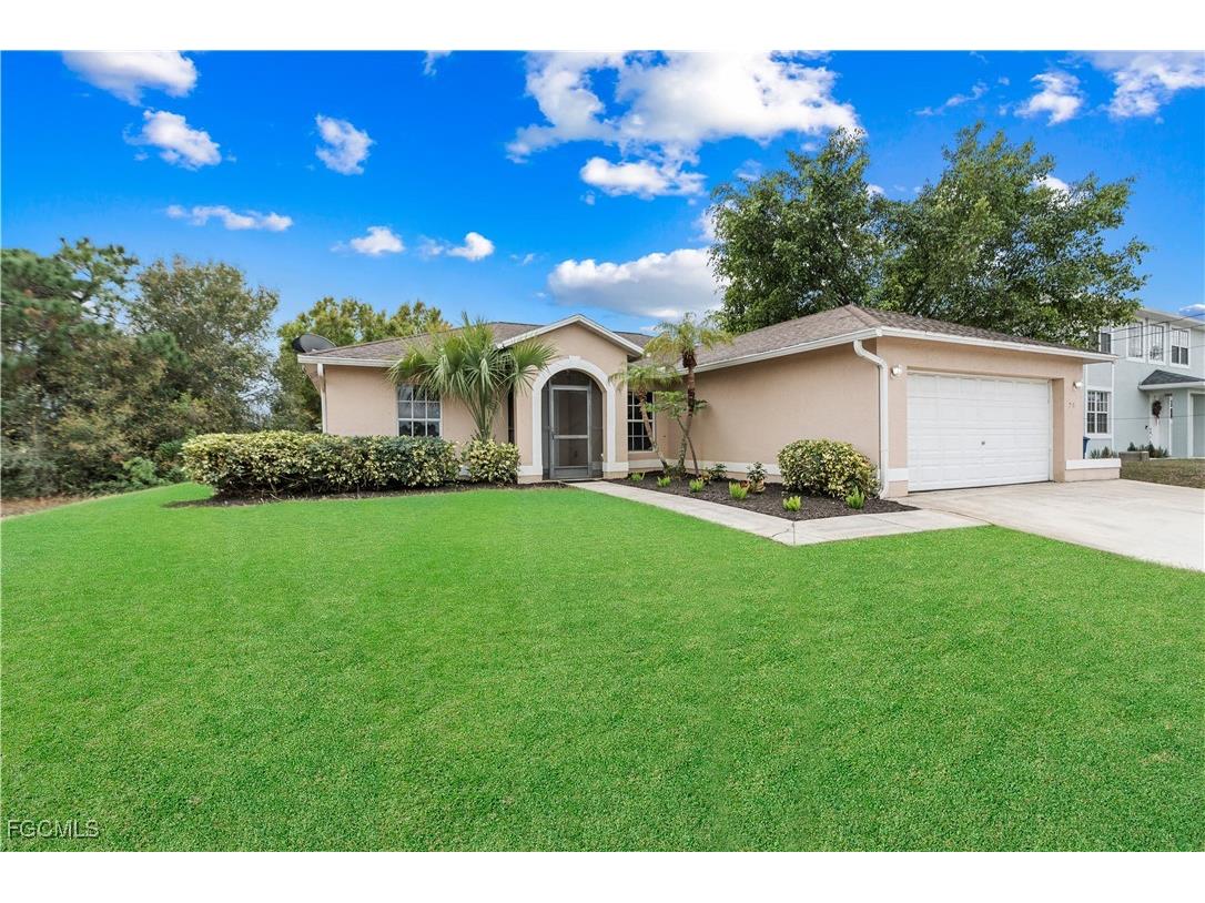 2511 23rd Street SW Lehigh Acres FL 33976 2026002590 image1