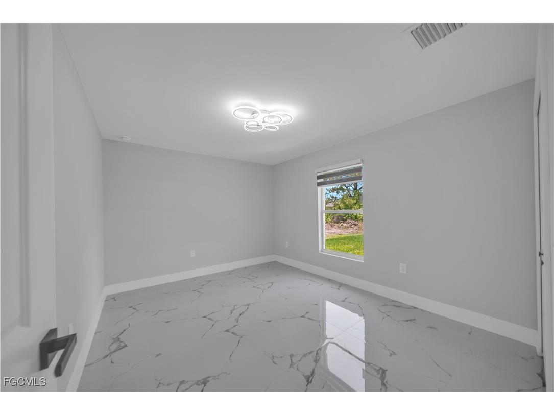 2511 45th Street W Lehigh Acres FL 33971 2025015411 image4