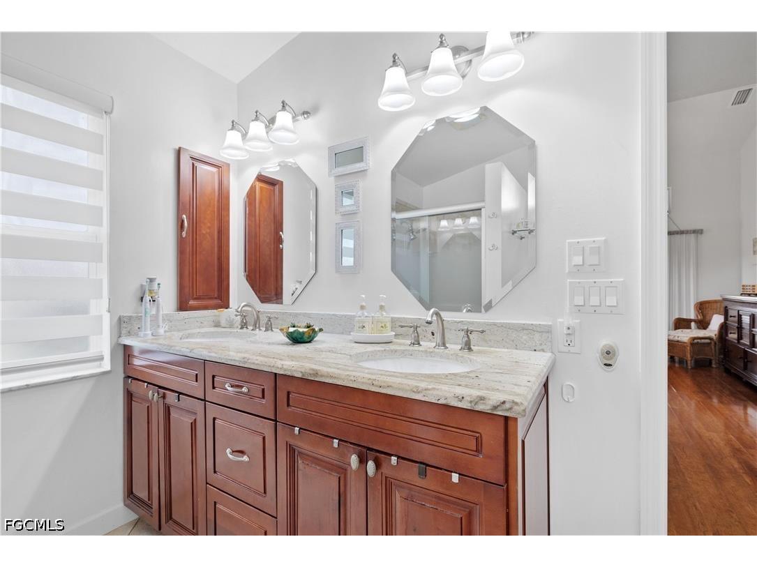 2511 SW 35th Lane Cape Coral FL 33914 2026020339 image30