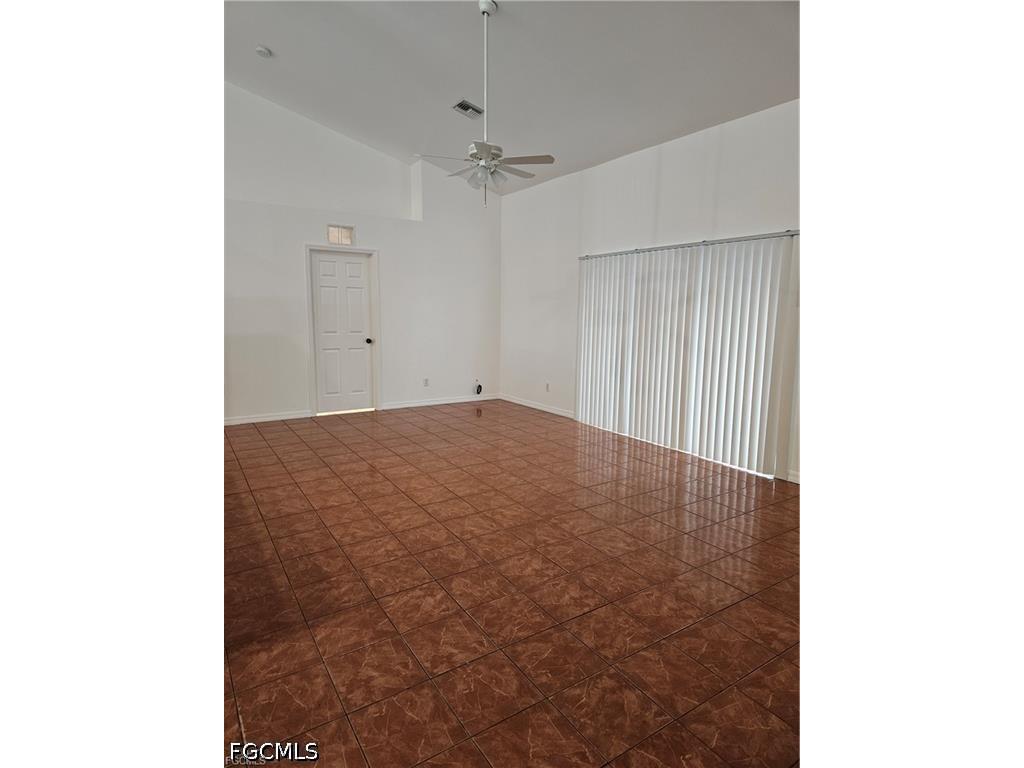 2511 Sunniland Boulevard Lehigh Acres FL 33971 2026026191 image5