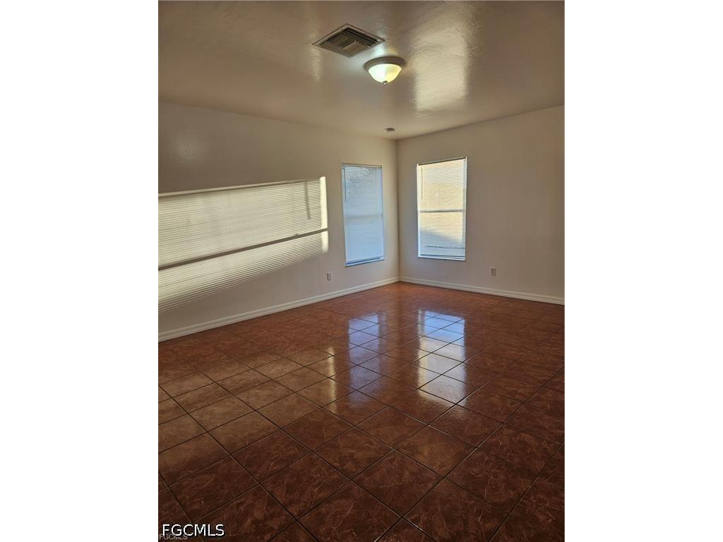 2511 Sunniland Boulevard Lehigh Acres FL 33971 2026026191 image6