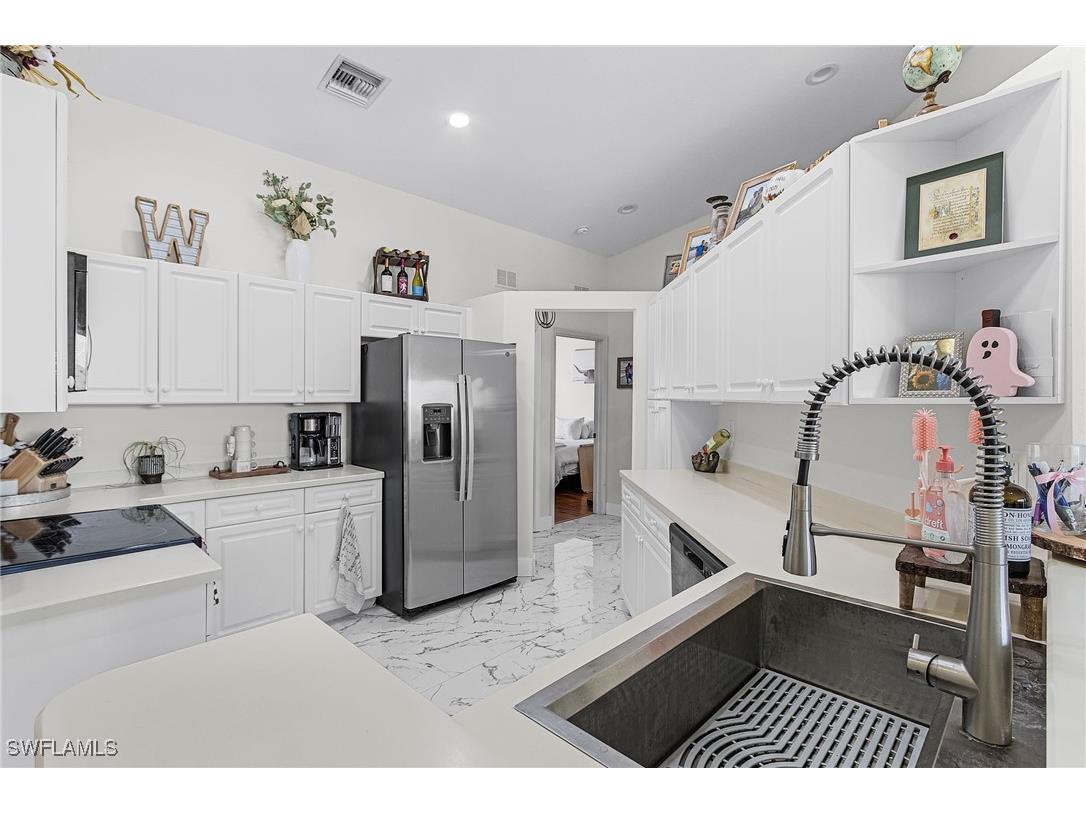 25110 Peacock Lane #201 Naples FL 34114 225067627 image5