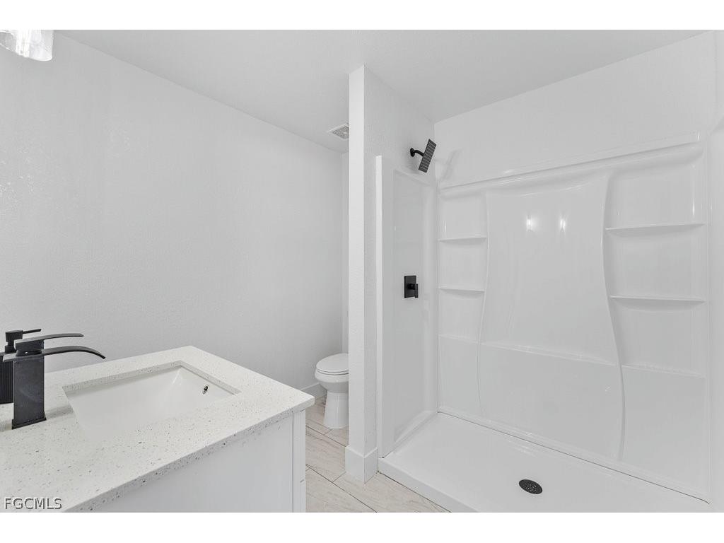 2512 42nd Street SW Lehigh Acres FL 33976 2026011372 image10