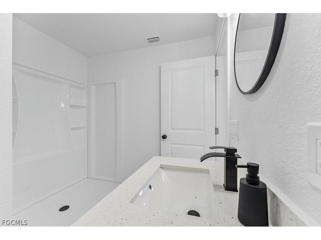 2512 42nd Street SW Lehigh Acres FL 33976 2026011372 image12