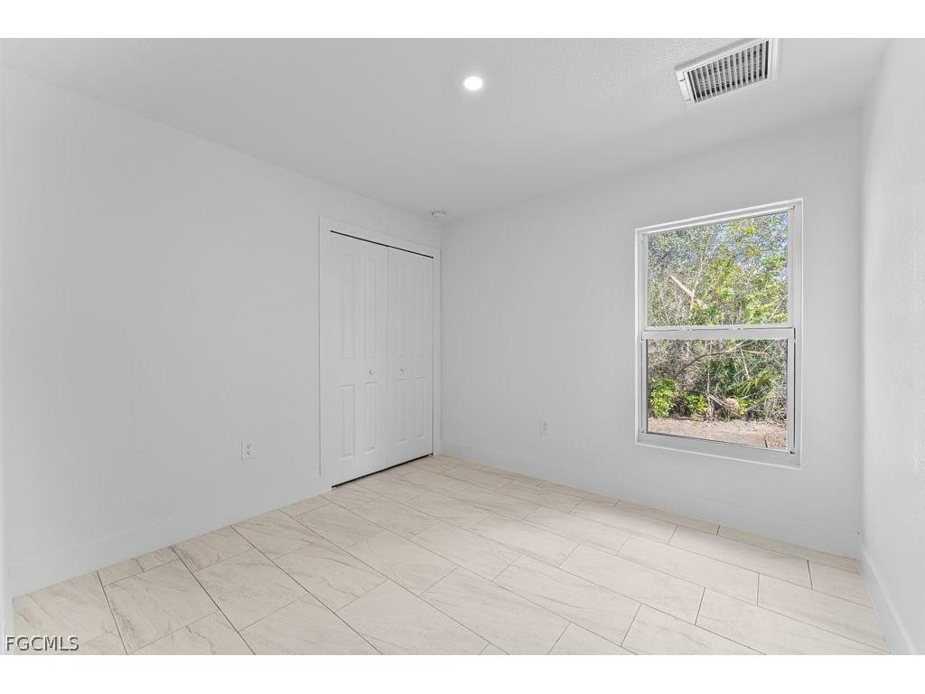 2512 42nd Street SW Lehigh Acres FL 33976 2026011372 image17