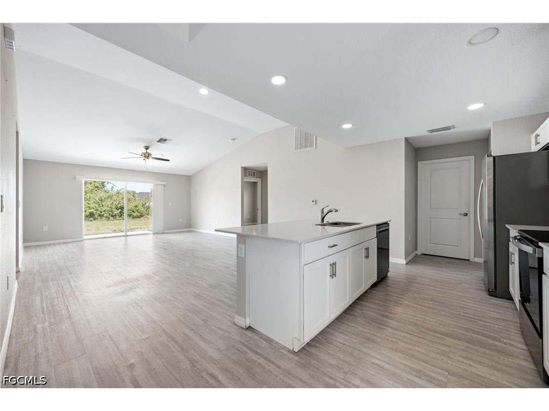 2512 NW 15th Avenue Cape Coral FL 33993 2026016037 image2