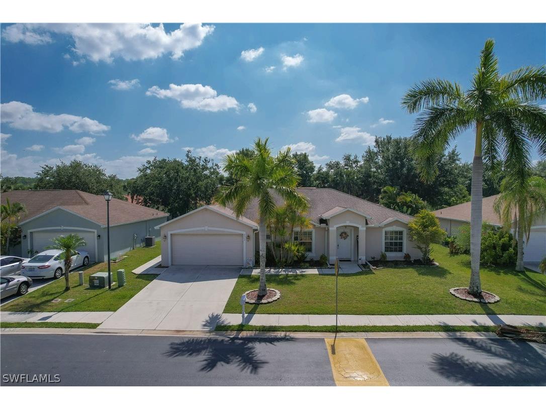 2512 Nature Pointe Loop Fort Myers FL 33905 224033462 image1