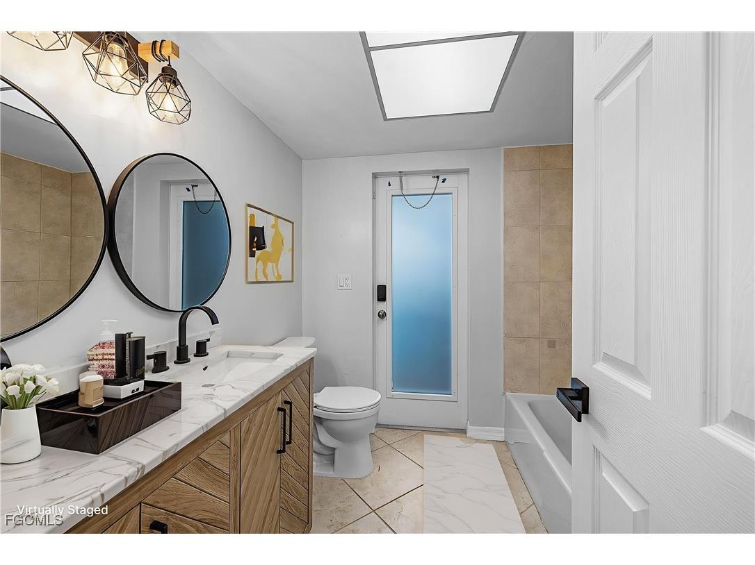 2512 SE 20th Place Cape Coral FL 33904 2025012784 image11