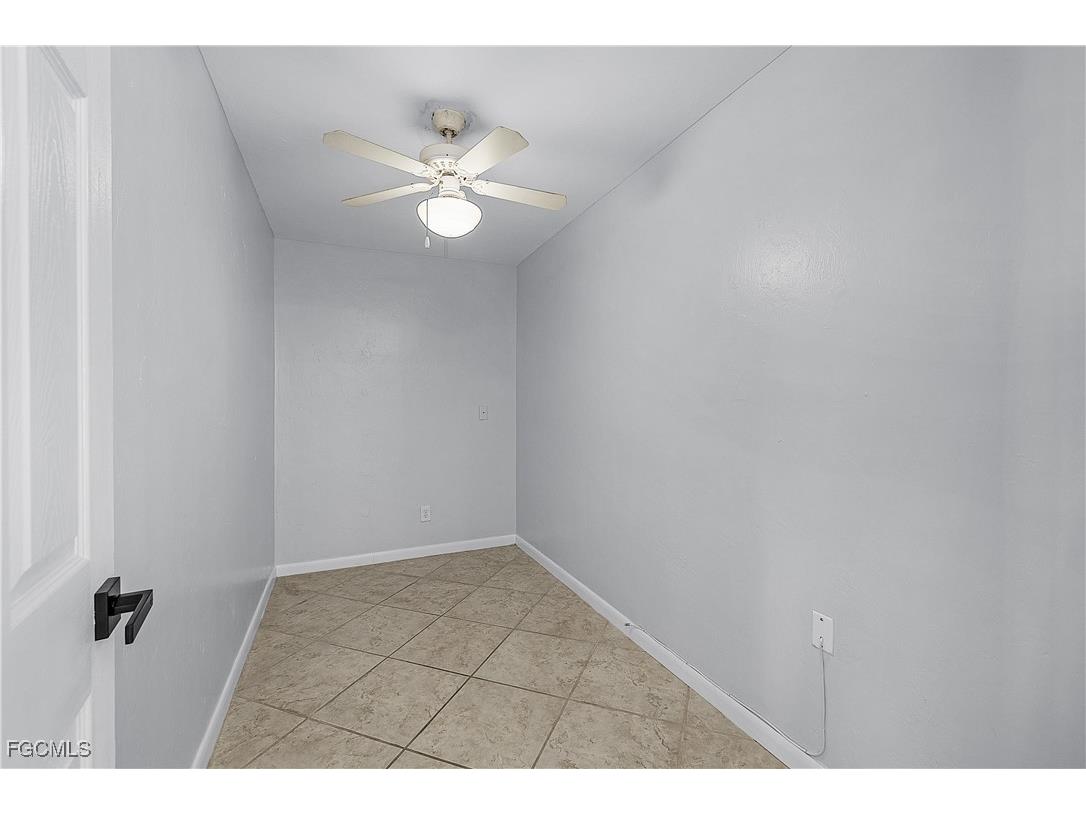 2512 SE 20th Place Cape Coral FL 33904 2025012784 image19