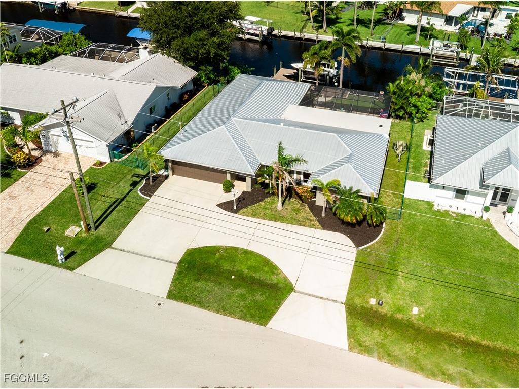 2512 SE 20th Place Cape Coral FL 33904 2025012784 image2