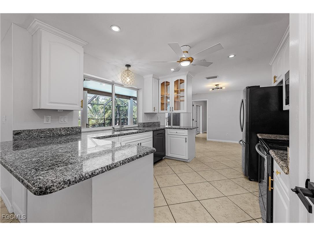 2512 SE 20th Place Cape Coral FL 33904 2025012784 image22