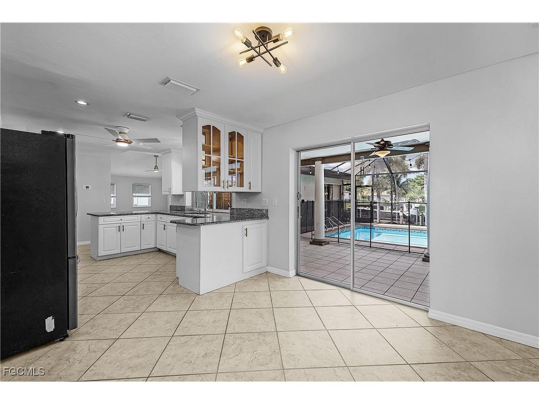 2512 SE 20th Place Cape Coral FL 33904 2025012784 image24