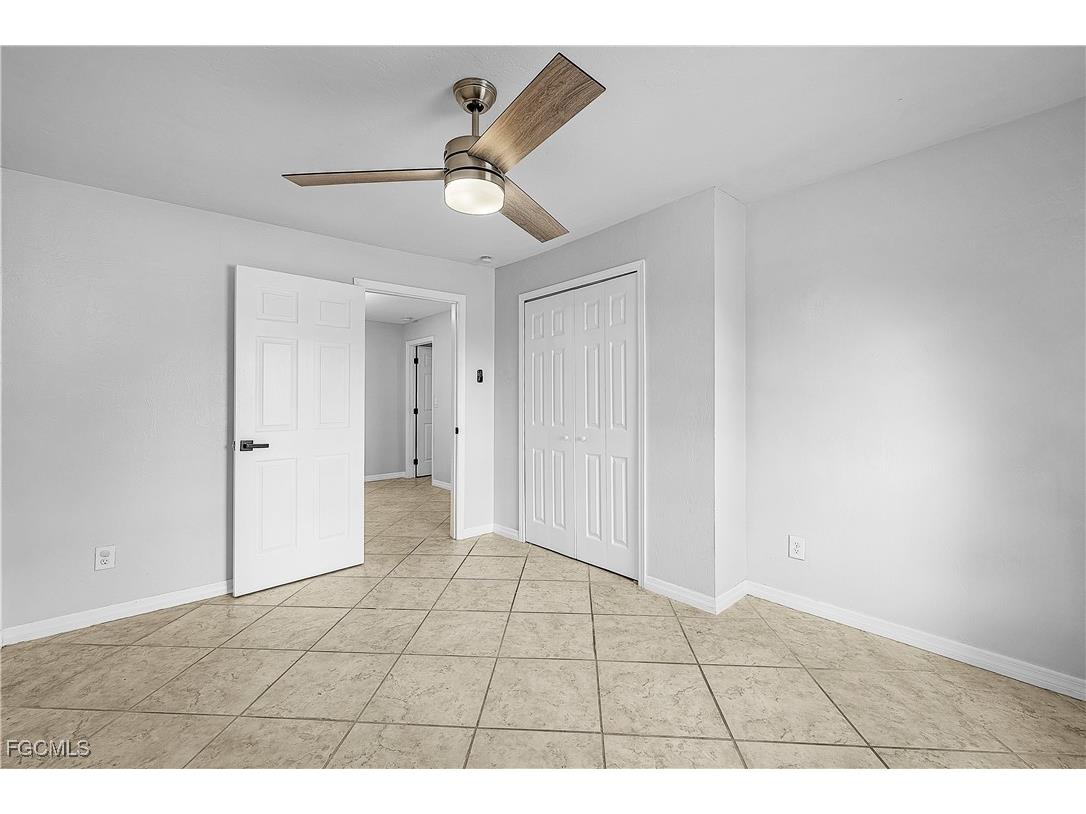 2512 SE 20th Place Cape Coral FL 33904 2025012784 image28