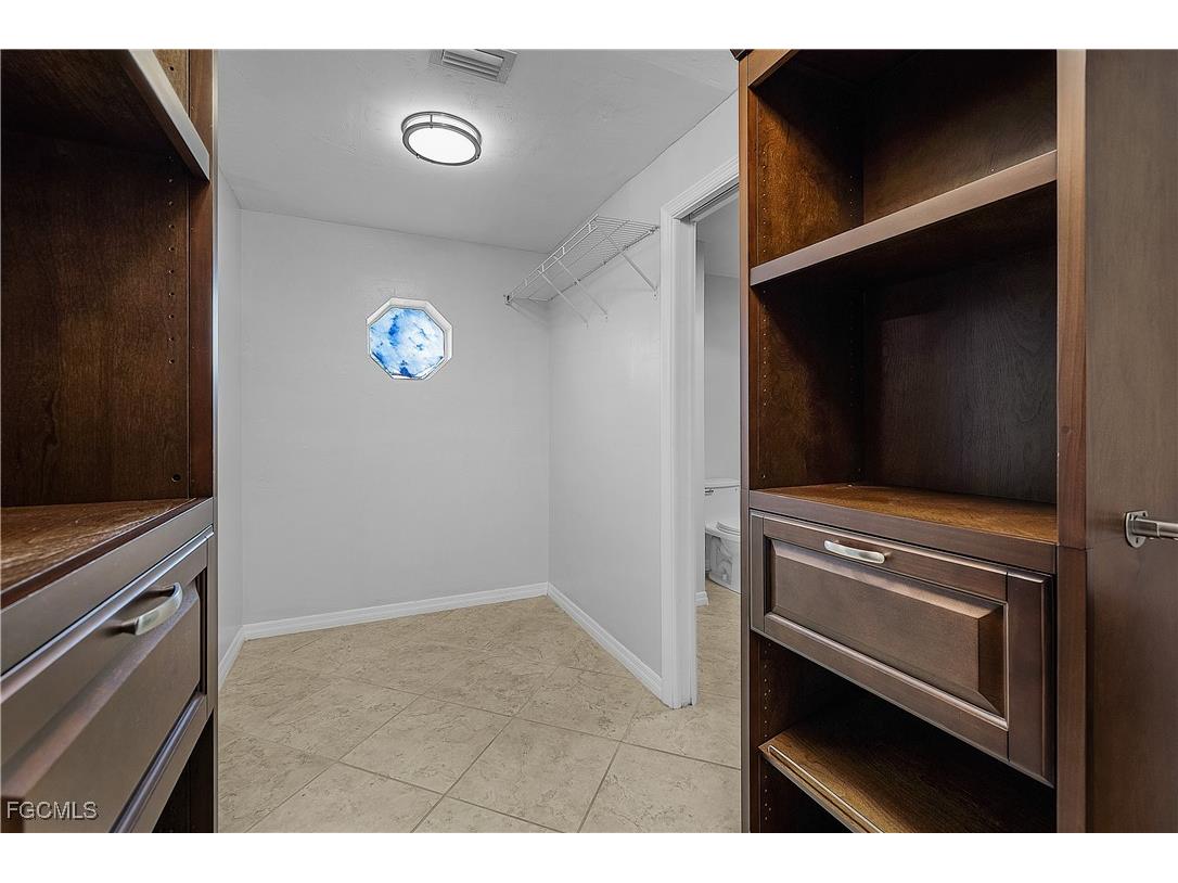 2512 SE 20th Place Cape Coral FL 33904 2025012784 image33