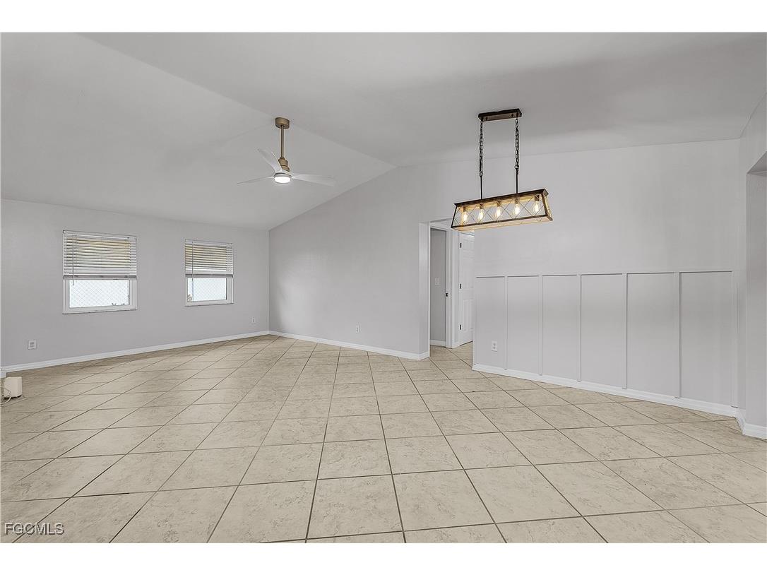 2512 SE 20th Place Cape Coral FL 33904 2025012784 image35