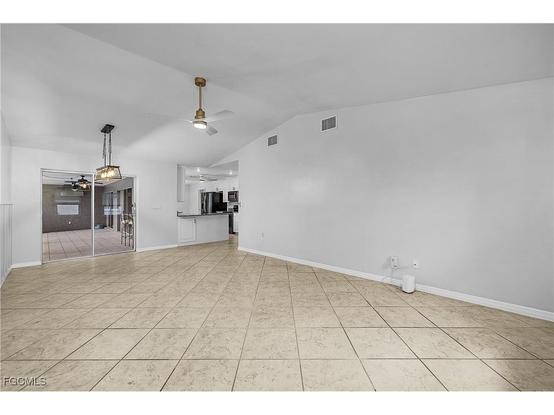 2512 SE 20th Place Cape Coral FL 33904 2025012784 image36