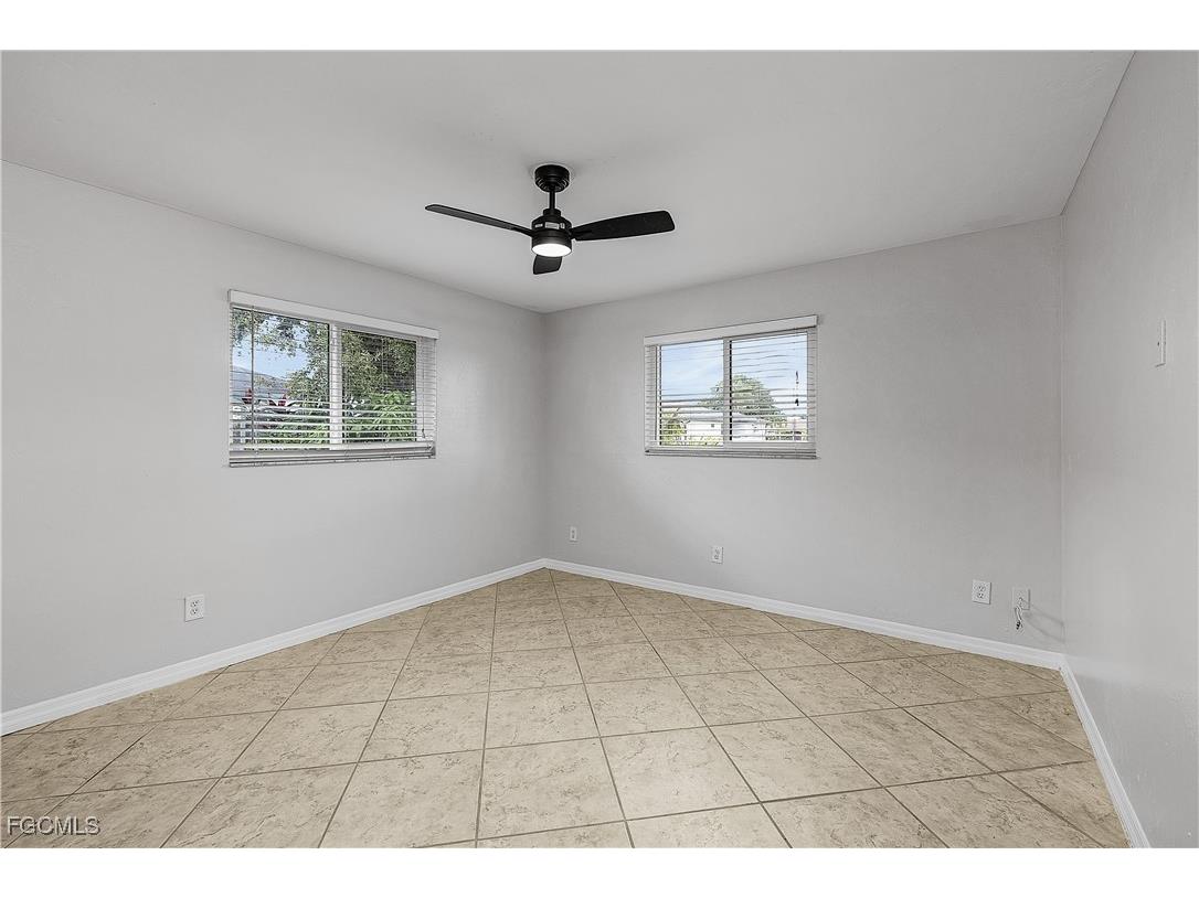 2512 SE 20th Place Cape Coral FL 33904 2025012784 image41
