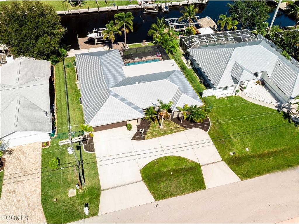 2512 SE 20th Place Cape Coral FL 33904 2025012784 image44