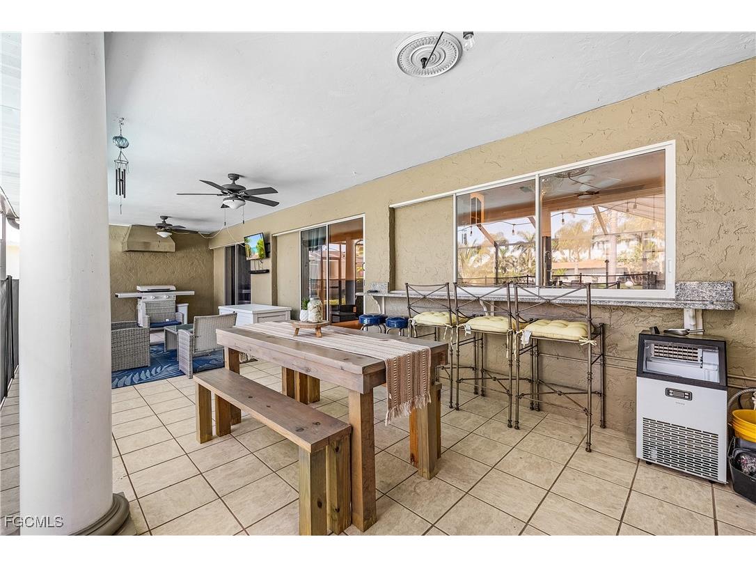 2512 SE 20th Place Cape Coral FL 33904 2025012784 image48