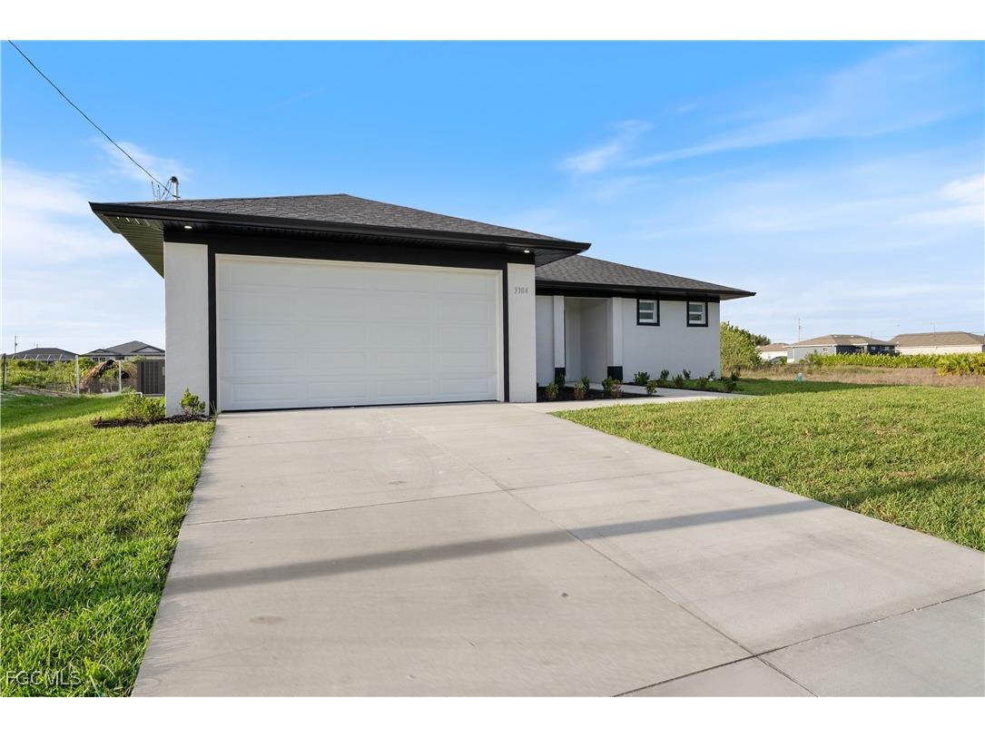 2513 40th Street W Lehigh Acres FL 33971 2025007093 image1