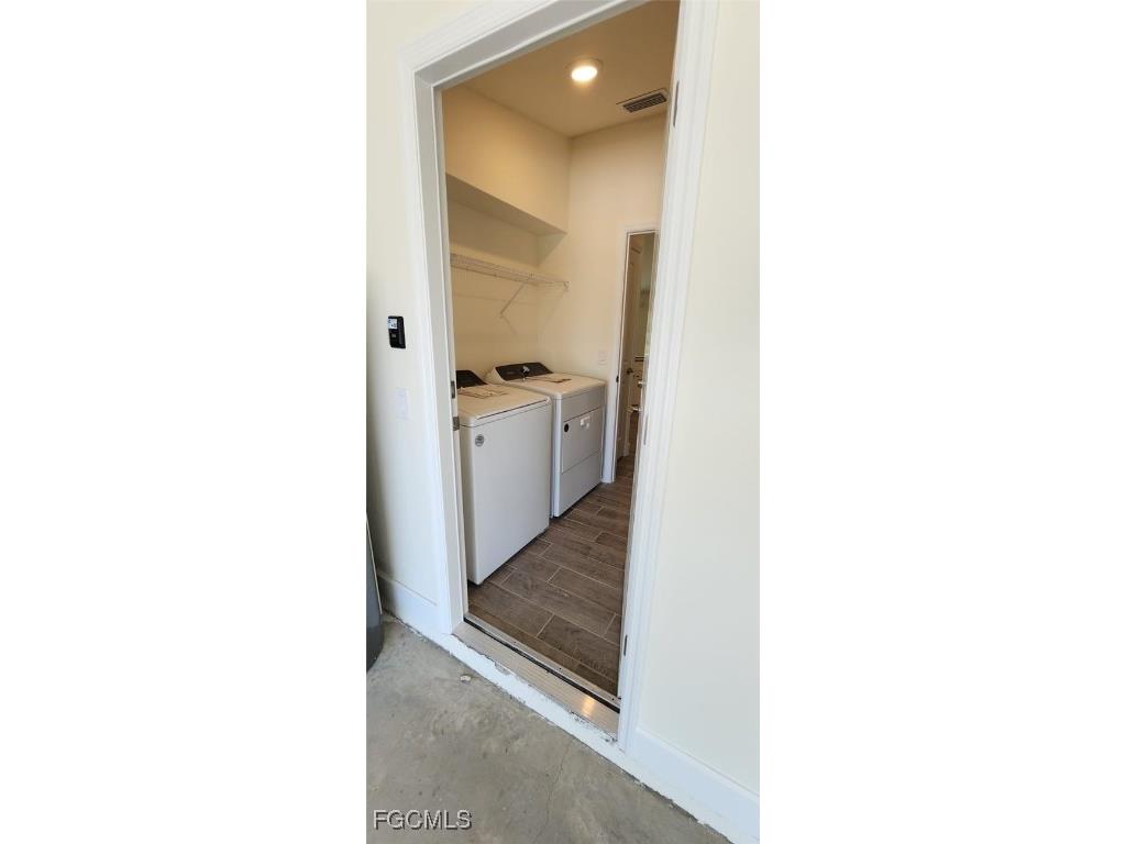 2513 43rd Street SW Lehigh Acres FL 33976 2025016268 image10