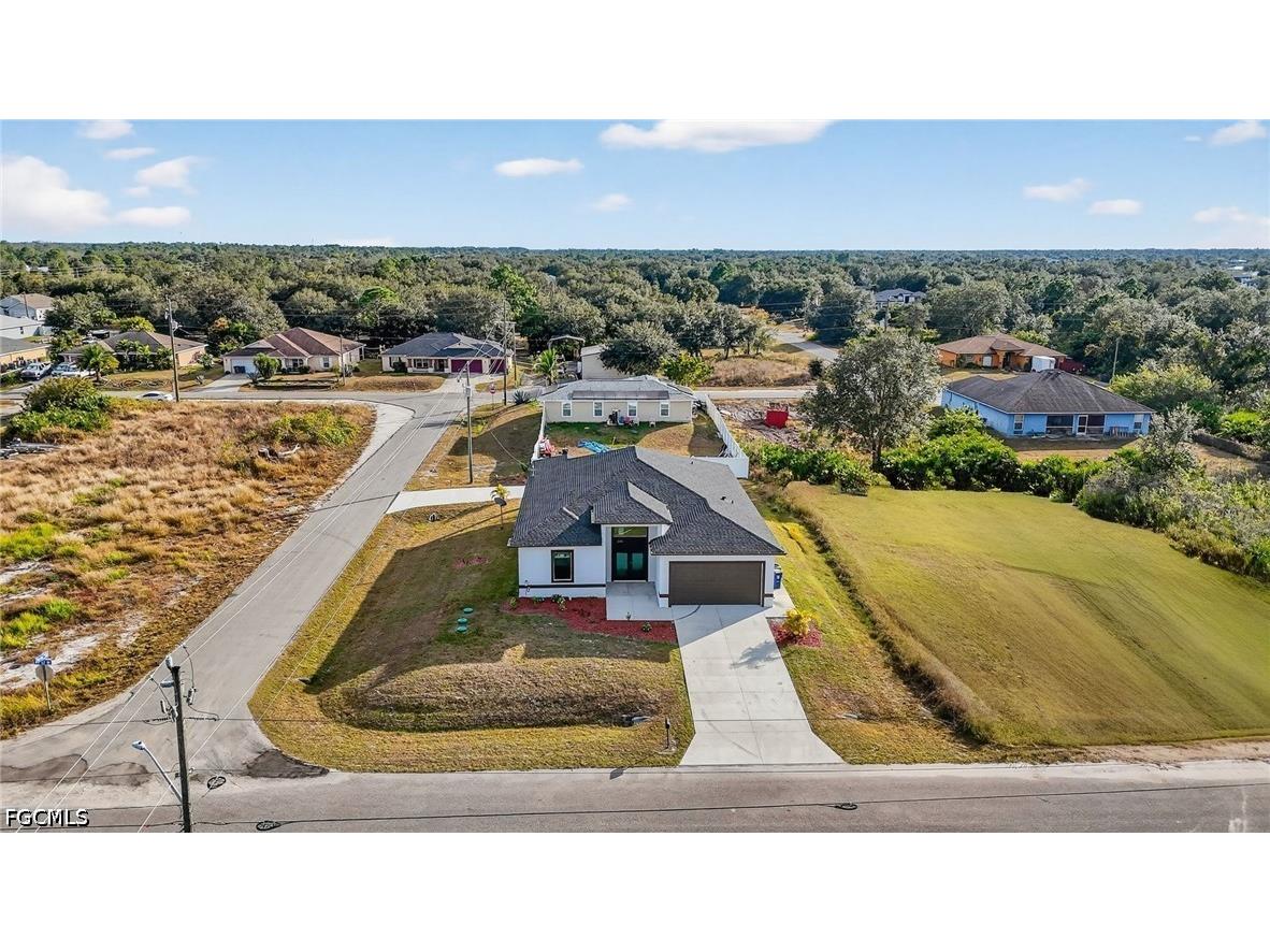 2513 69th Street W Lehigh Acres FL 33971 2026017625 image1