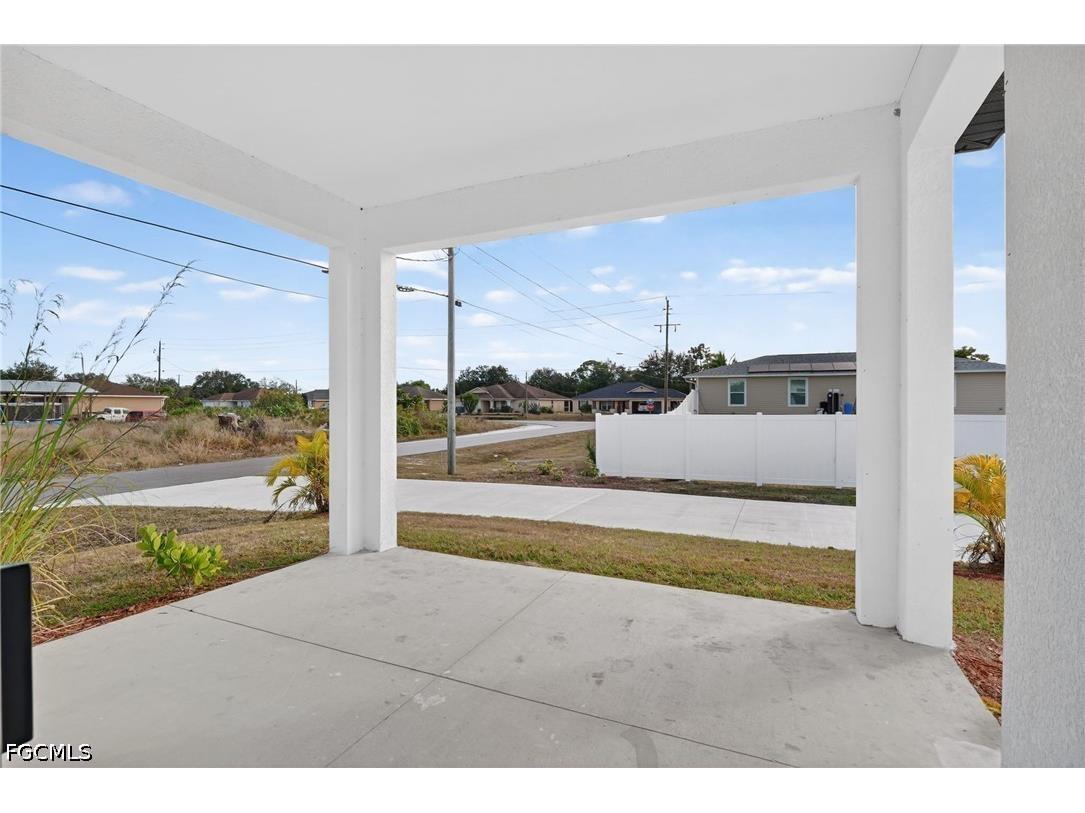 2513 69th Street W Lehigh Acres FL 33971 2026017627 image25