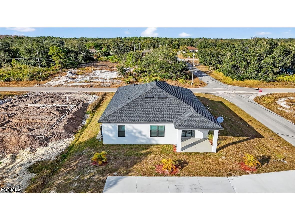 2513 69th Street W Lehigh Acres FL 33971 2026017627 image4