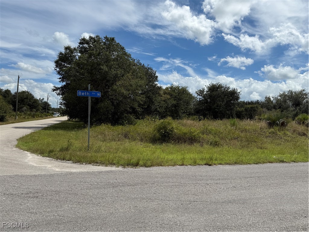 2513 72nd Street W Lehigh Acres FL 33971 2025011880 image2