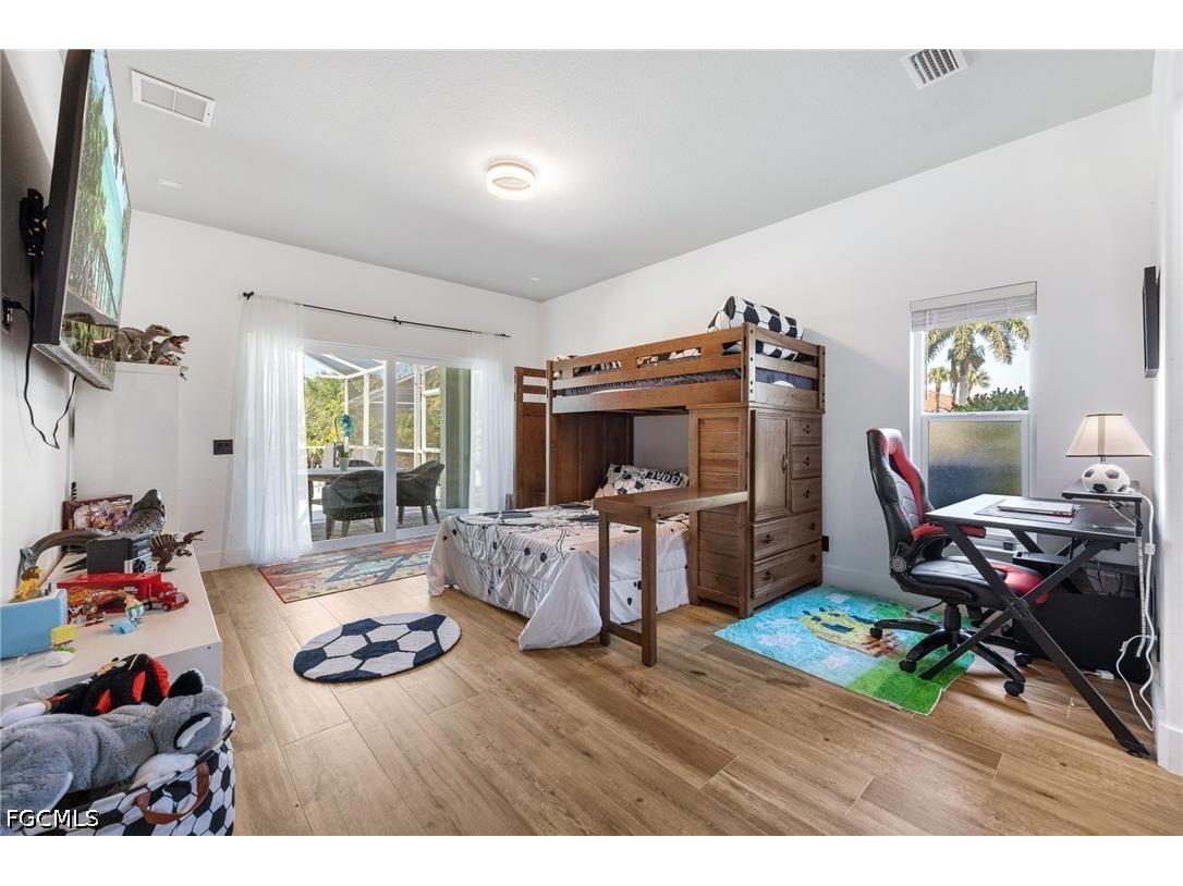 2513 Blackburn Circle Cape Coral FL 33991 2026015786 image25