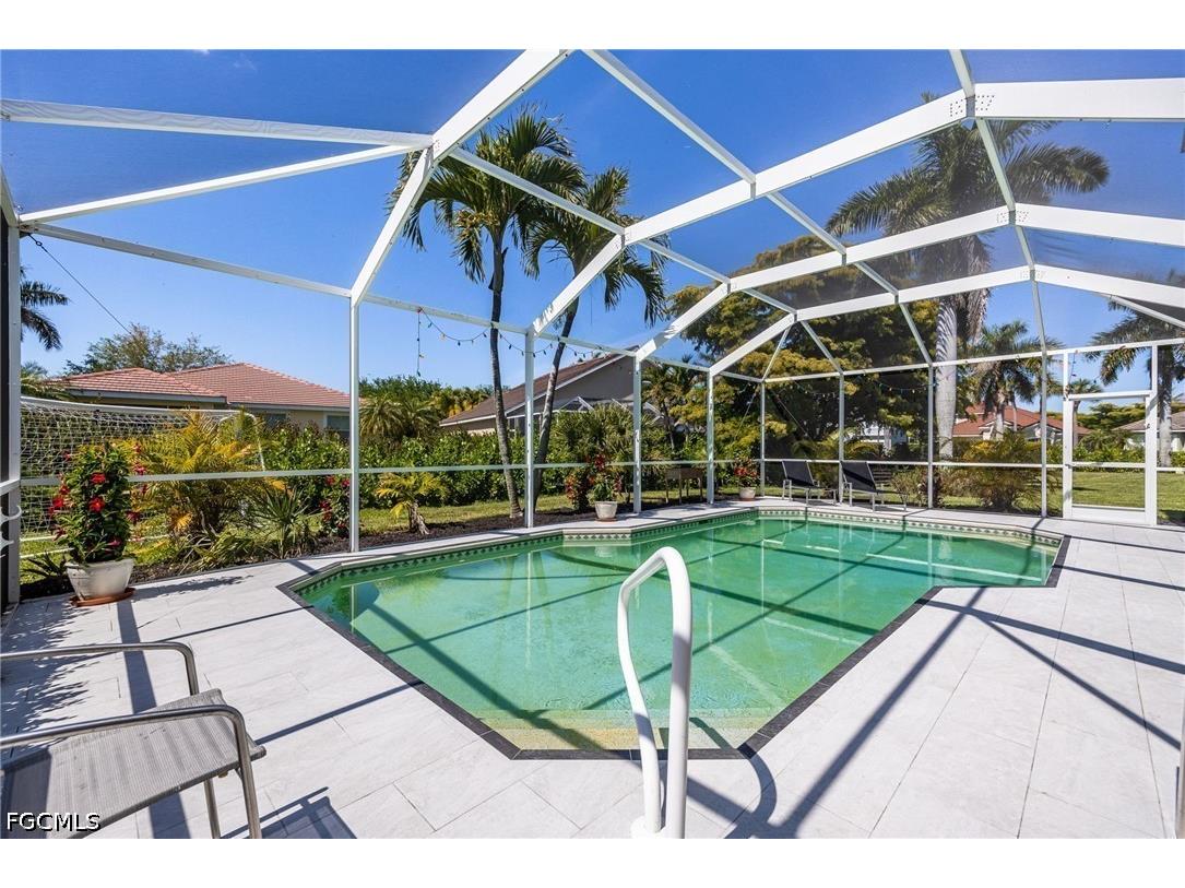 2513 Blackburn Circle Cape Coral FL 33991 2026015786 image34