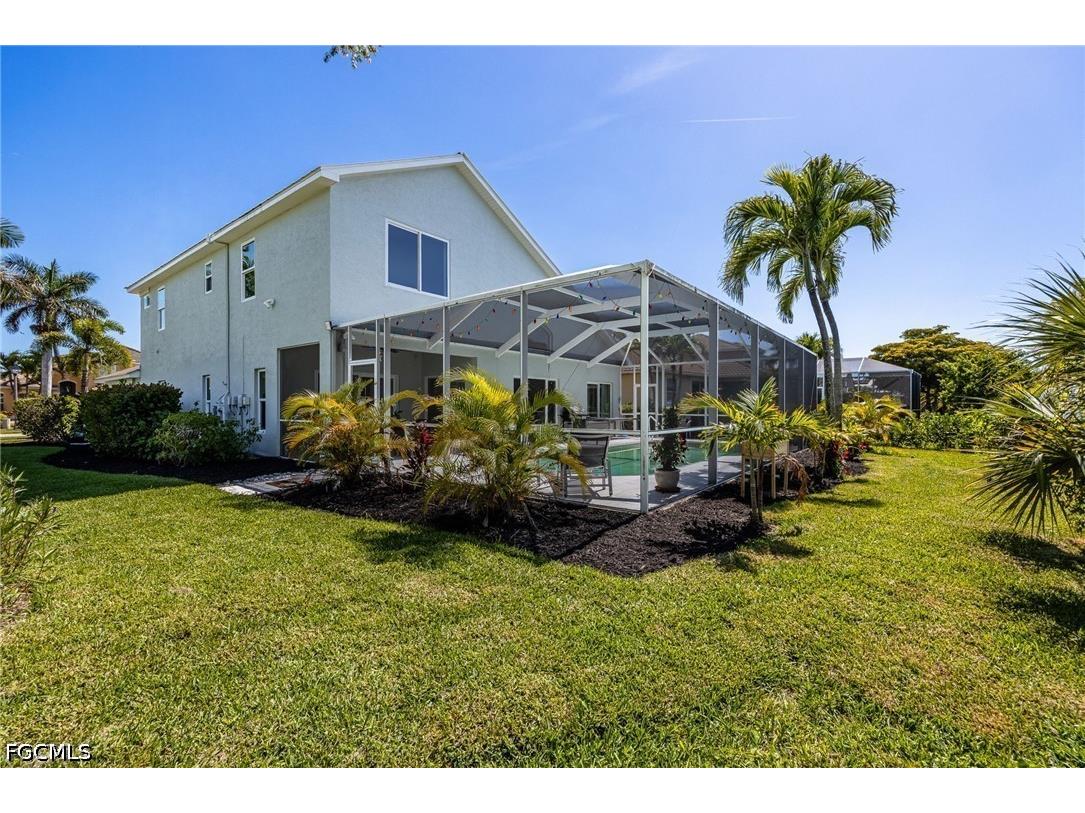 2513 Blackburn Circle Cape Coral FL 33991 2026015786 image37