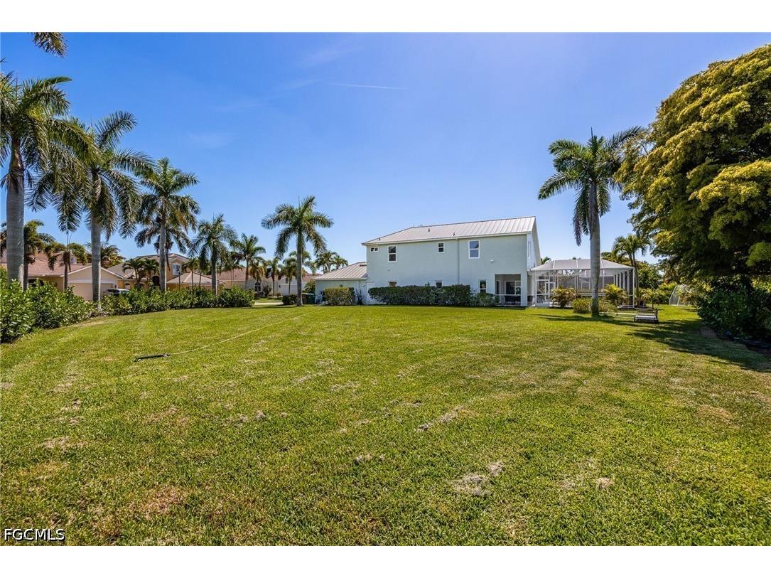 2513 Blackburn Circle Cape Coral FL 33991 2026015786 image40