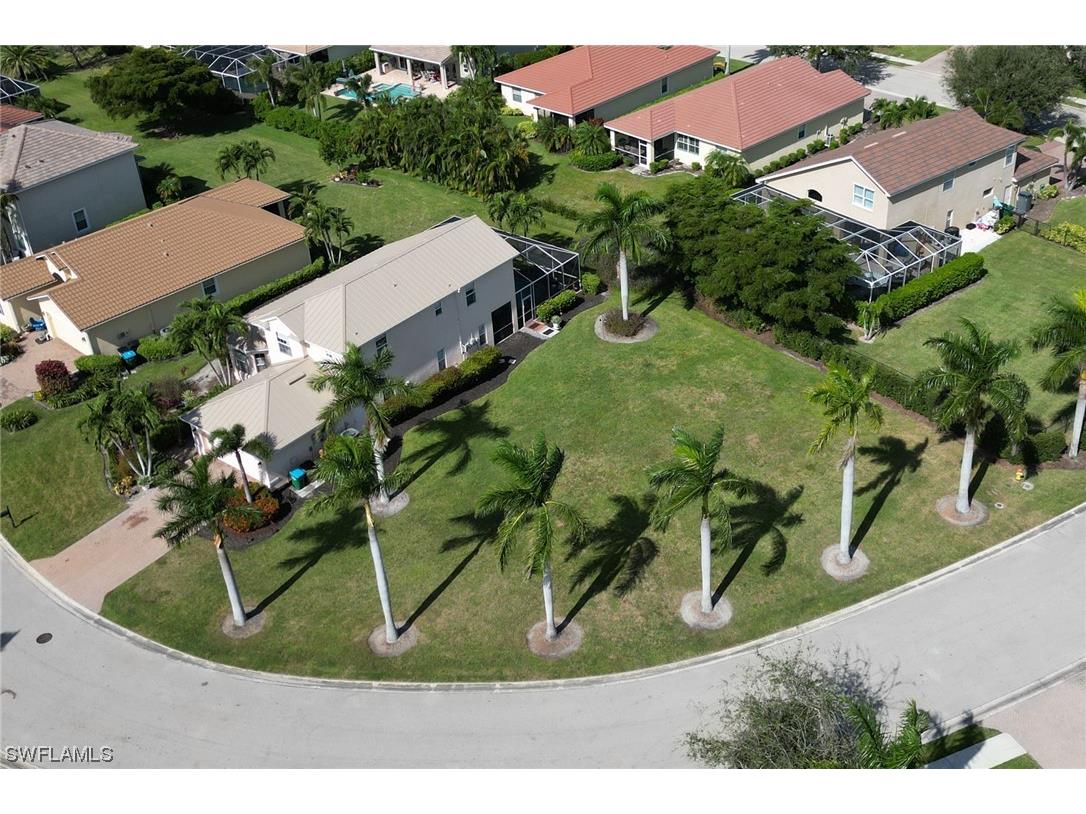 2513 Blackburn Circle Cape Coral FL 33991 223079765 image1