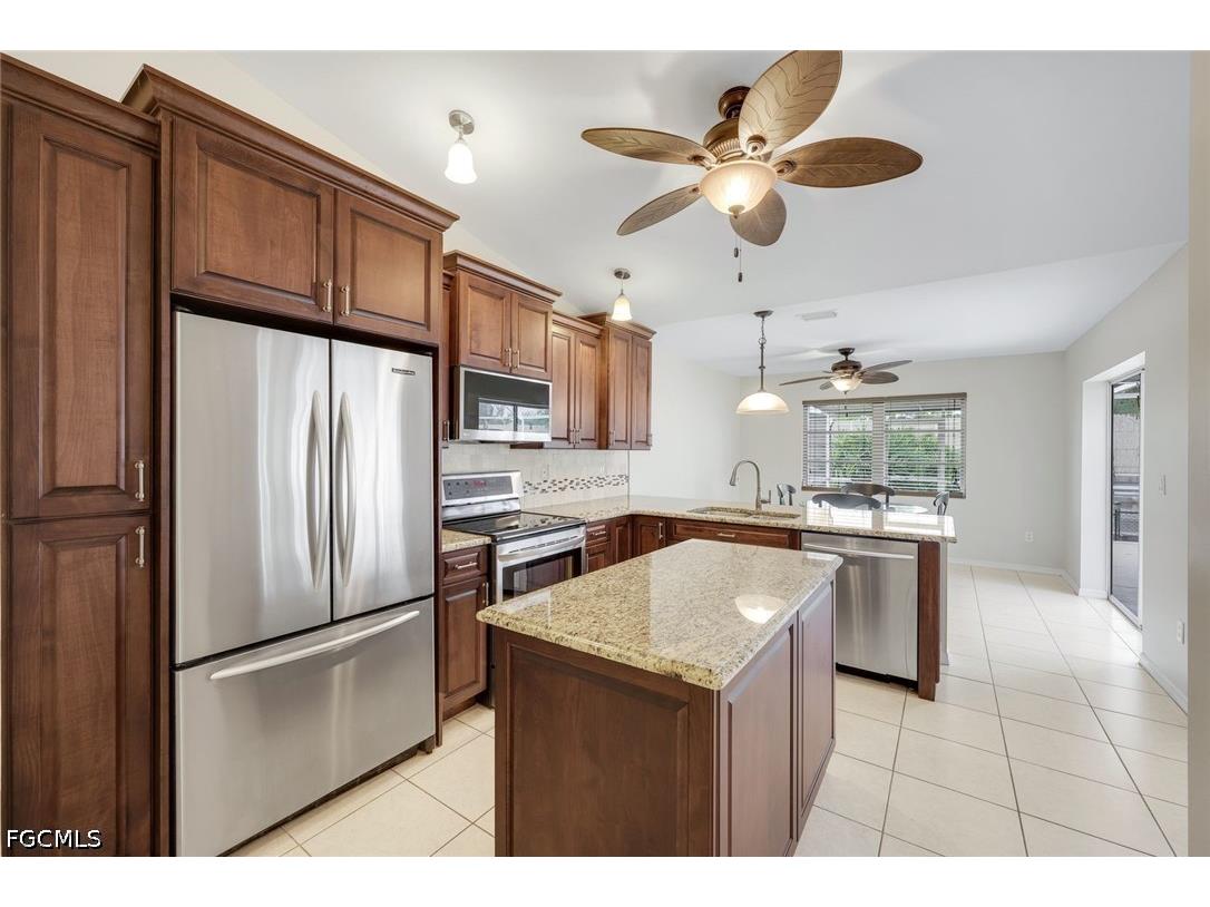 2513 Everest Parkway Cape Coral FL 33904 2026015840 image11