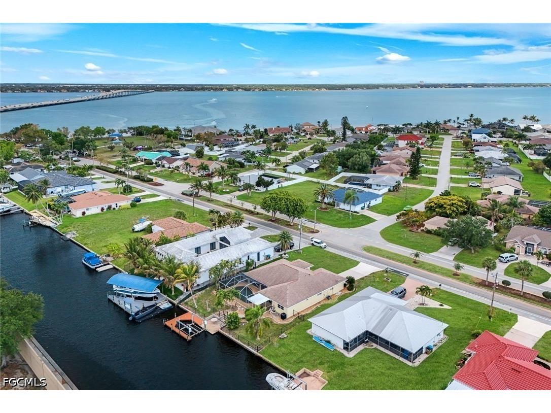 2513 Everest Parkway Cape Coral FL 33904 2026015840 image5