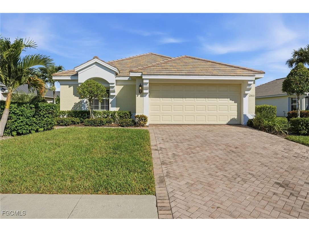 2513 Hopefield Court Cape Coral FL 33991 2025021173 image1