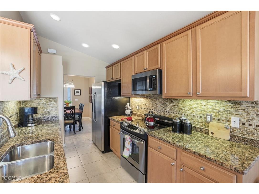 2513 Hopefield Court Cape Coral FL 33991 2025021173 image12