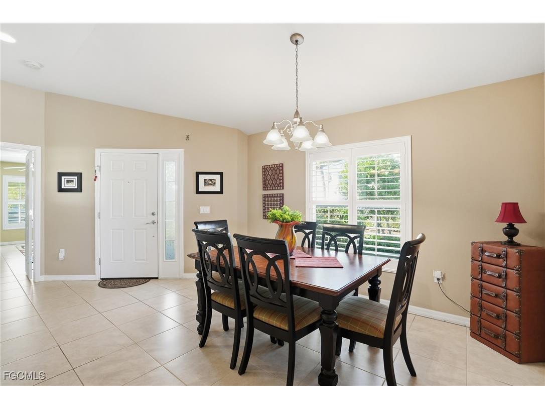 2513 Hopefield Court Cape Coral FL 33991 2025021173 image14