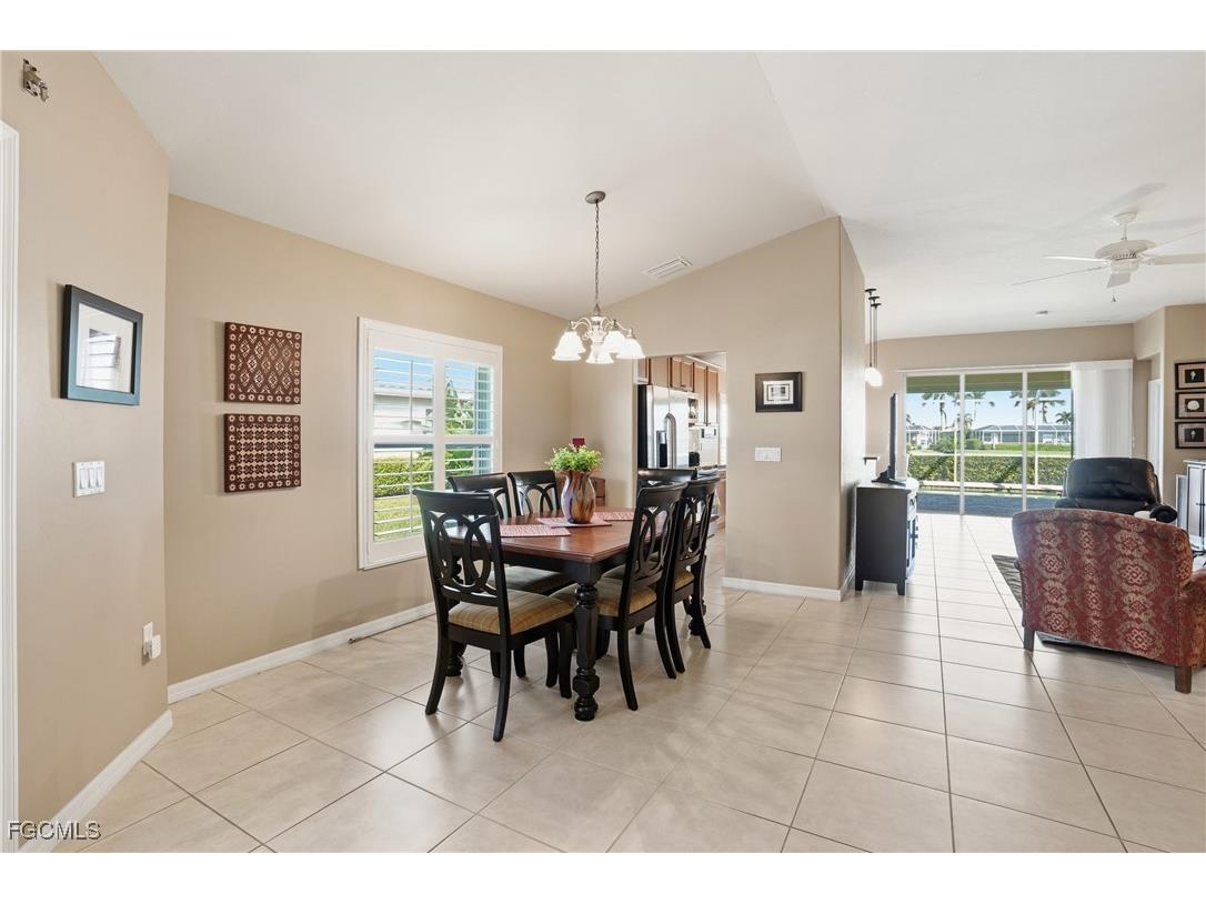2513 Hopefield Court Cape Coral FL 33991 2025021173 image16