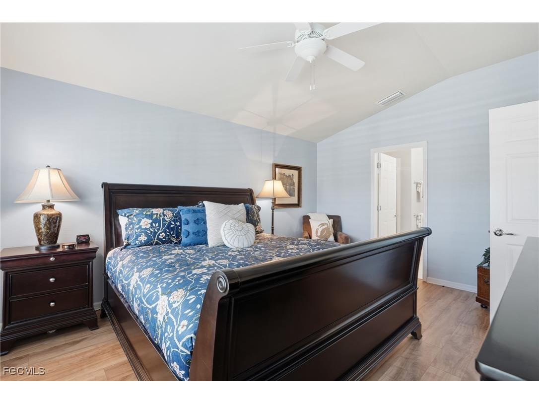 2513 Hopefield Court Cape Coral FL 33991 2025021173 image21