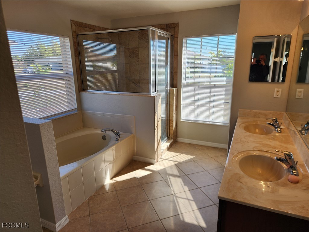 2513 NW 28th Street Cape Coral FL 33993 2026002557 image11