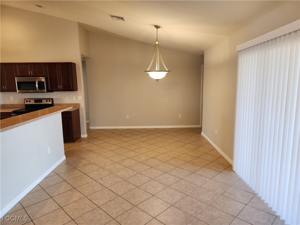 2513 NW 28th Street Cape Coral FL 33993 2026002557 image6