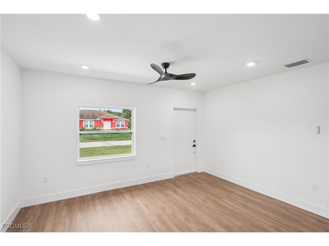 2514 38th Street SW Lehigh Acres FL 33976 2025010404 image8